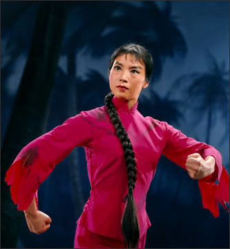 jiang_jing_sur_la_revolution_de_l_opera_de_pekin_5.jpg