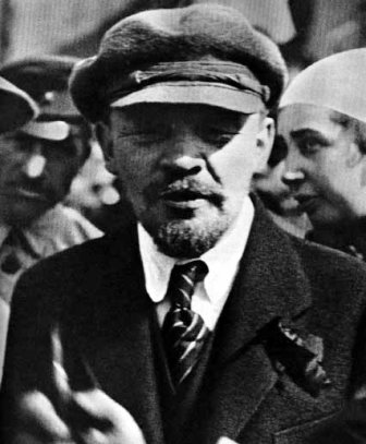 la_revolution_russe_lenine_face_a_la_petite_production_.jpg