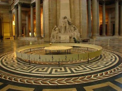 pendule_de_foucault.jpg