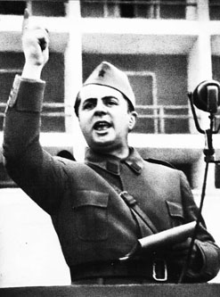 enver-hoxha.jpg