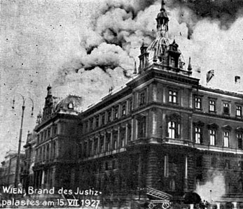 brand-des-justizpalaste-wien.jpg