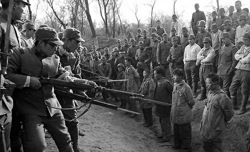 Nankin 1937 : massacres de prisonniers chinois par l'armée japonaise 