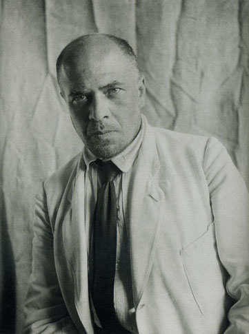 alexandre_vesnine-2.jpg