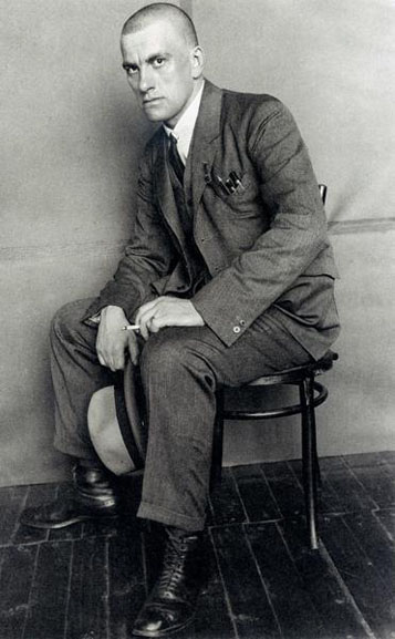 vladimir_maiakovski_2.jpg