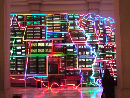 Nam June Paik, Electronic Superhighway: Continental U.S., Alaska, Hawaii 1995-96, Wikipédia