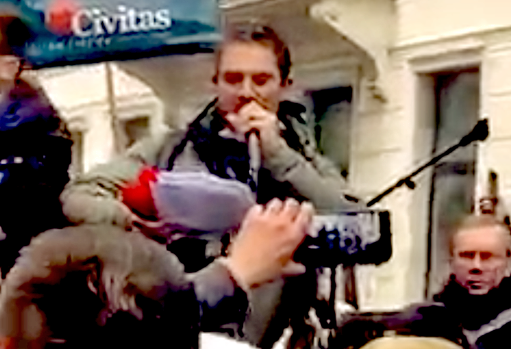 Alexandre Penasse (Kairos) aux côtés d’Alain de Benoit (Civitas).