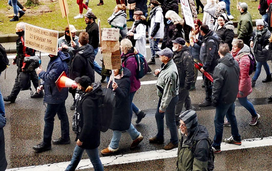 Militants et cadres du Mouvement NATION lors de la marche du 5 décembre à Bruxelles