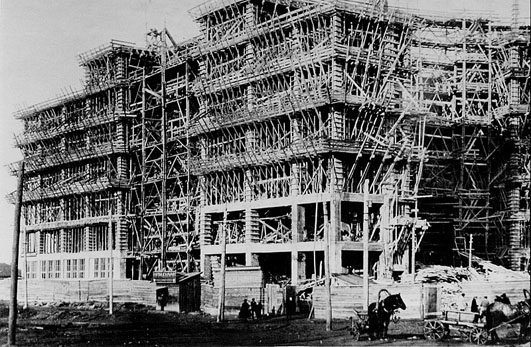 La construction du Derzhprom