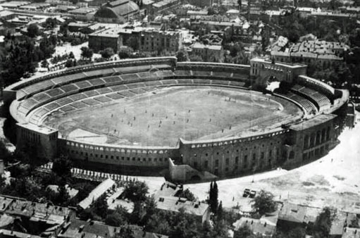 Le stade du Dynamo Tbilisi par Archil Kurdiani