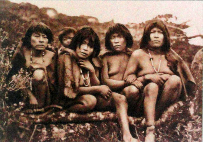 Yagans à la fin du 19e siècle, tout au Sud de l’Amérique du Sud