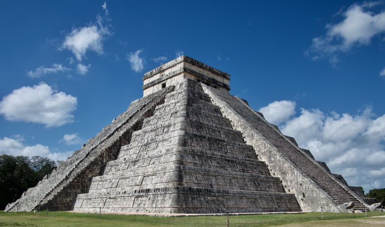 Le temple maya à Chichén Itzá