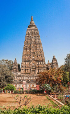 Le temple bouddhiste Mahabodi en Inde, du 6e siècle mais des éléments datent du 3e siècle avant notre ère