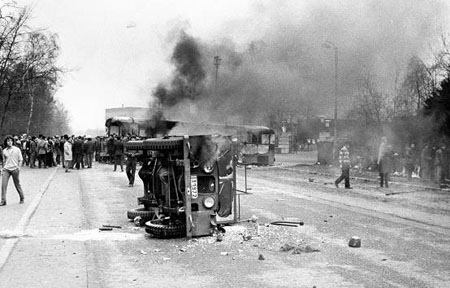 Limbourg-1970-jeep-de-la-gendarmerie-détruite