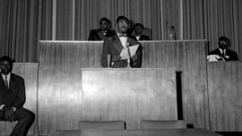 patrice_lumumba_discours_d_independance_du_congo_le_30_juin_1960_a_leopoldville.jpg