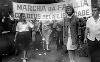 Marche de la Famille, avec Dieu, pour la Liberté rassemblant plus de 300 000 personnes à Sao Paolo en mars 1964