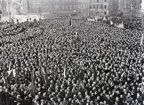 Prague en 1948, l’instauration de la démocratie populaire