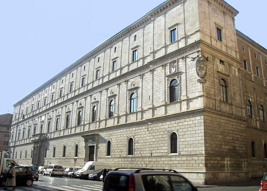 Le palais de la Chancellerie à Rome