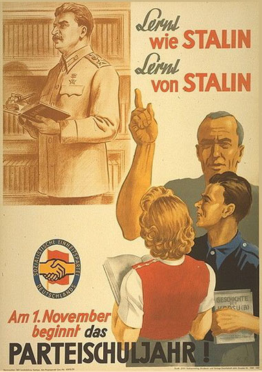 Apprenez comme Staline Apprenez de Staline Le 1er novembre commence l’année pour l’école du Parti !