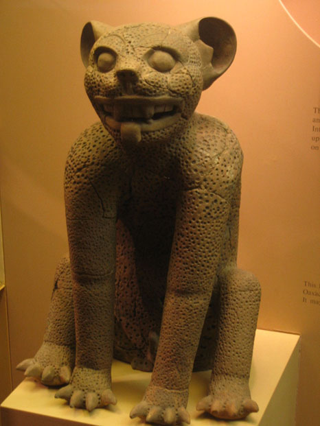 Jaguar du complexe pyramidal zapotèque de Monte Albán, au Mexique actuel (wikipedia)