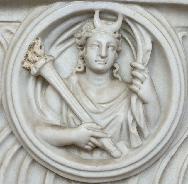 La déesse de la lune Séléné sur un sarcophage romain, 3e siècle