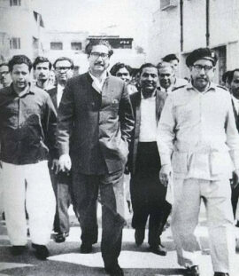 Sheikh Mujibur Rahman sortant de prison en 1969, à la suite d’une tentative de l’accuser de conspiration contre le Pakistan en liaison avec l’Inde