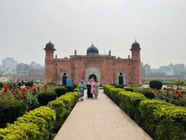 La mosquée du Fort de Lalbagh, Dacca, 17e siècle